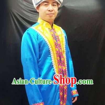 Traditional Indian Clothes and Hat for Men
