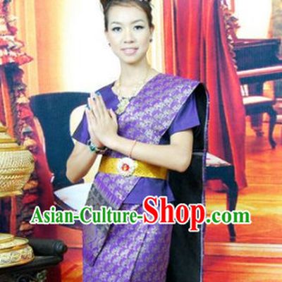 Burma Traditional Outfit for Women