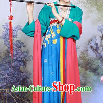 Chinese Tang Dynasty Traditional Dress for Women