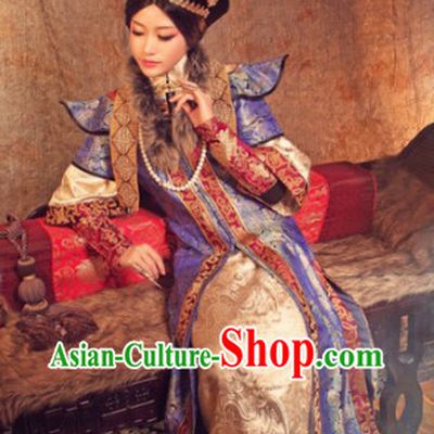 Qing Dynasty Empress Clothes and Hat Complete Set