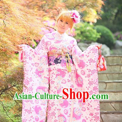 Traditional Japanese Pink Kimono Set for Women