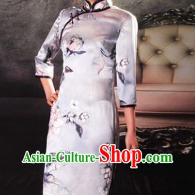 Traditional Chinese Silk Long Cheongsam for Women