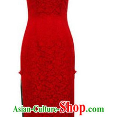 Traditional Chinese Silk Red Embroidered Cheongsam