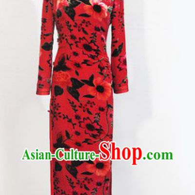 Traditional Chinese Red Silk Long Sleeves Cheongsam for Mother