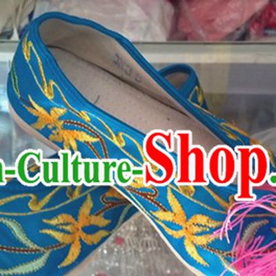 Ancient Peking Opera Embroidered Flower Shoes