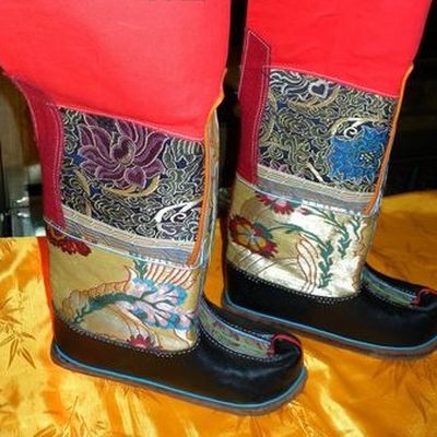 Traditional Chinese Tibetan Boots for Men