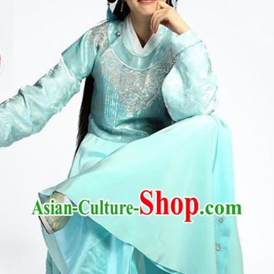 Ming Dynasty Naughty Girl Costumes and Hair Accessories