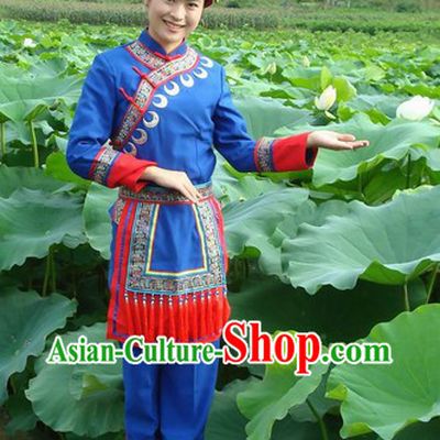 Chinese Maonan Ethnic Minority Clothes and Hat for Women