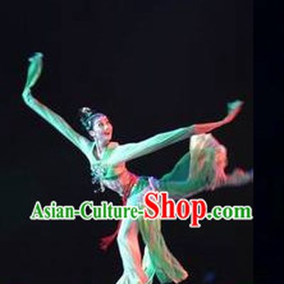Traditional Shui Xiu Sleeves Dance Skirt