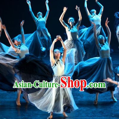 Traditional Chinese Modern Dance Costumes