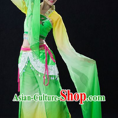 Traditional Chinese Color Transition Long Water Sleeves Dancing Costumes
