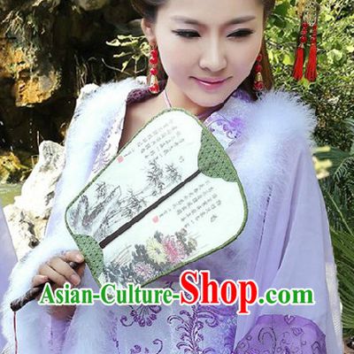 Traditional Chinese Purple Fairy Costumes and Round Fan