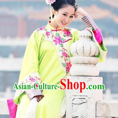 Chinese Qing Dynasty Forbidden City Yellow Long Robe for Lady