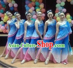 Traditional Chinese Feng Su Yu Yi Rain Fan Group Dance Costumes and Headdress