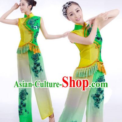 Traditional Chinese Stage Performance Yangge Dancing Dresses and Hair Accessories