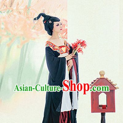 Tang Dynasty Black Female Suit and Wig