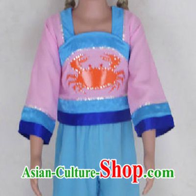 gather seafood on the beach when the tide is ebbing dance costumes