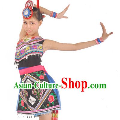 She Nationality Clothes and Hat for Girls