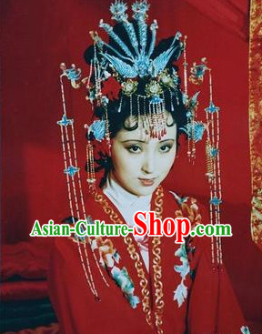 Traditional Red Wedding Gown Traditional Red Wedding Gown