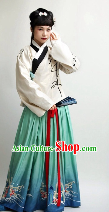 Chinese National Costumes for Girls
