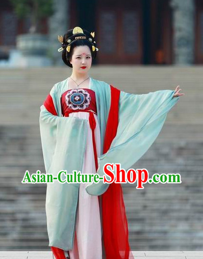 Tang Dynasty Attire and Hair Accessories Tang Dynasty Attire and Hair Accessories