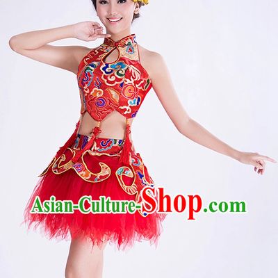 Chinese Dance Costumes and Hair Decorations