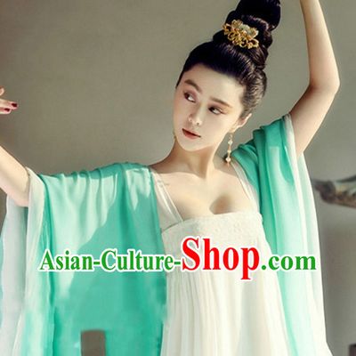 Tang Dynasty Lady Clothing