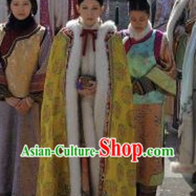 Yellow Chinese Qing Dynasty Princess Winter Mantle Cape