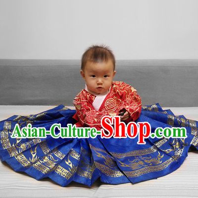 Ming Dynasty Dresses for the Little Girl