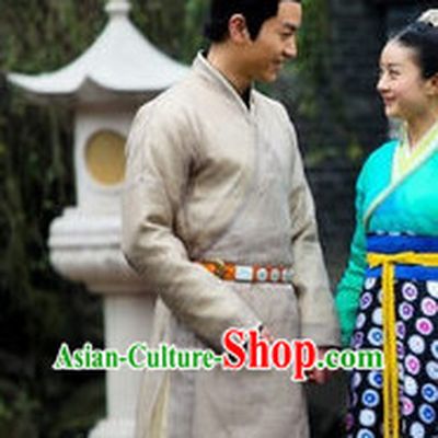 Traditional Chinese Hanfu Dresses for Men