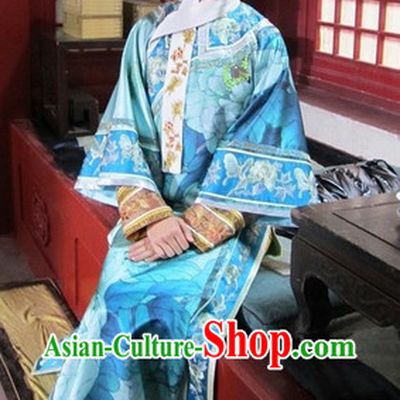 Qing Dynasty Empress Clothes and Hair Accessories