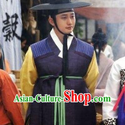 Traditional Korean Scholar Costumes for Men