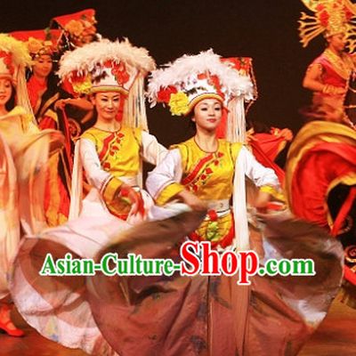 China Yunnan Province Lijiang Ethnic Minority Dance Costumes and Hat for Women