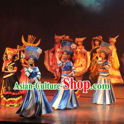 China Ethnic Women's Clothing and Hat