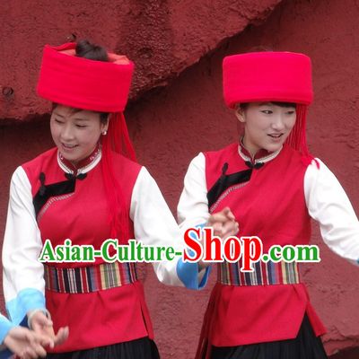 Chinese Yunnan Ethnic Women's Clothes and Hat