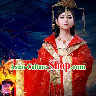 China Traditional Queen Costumes and Hair Accessories