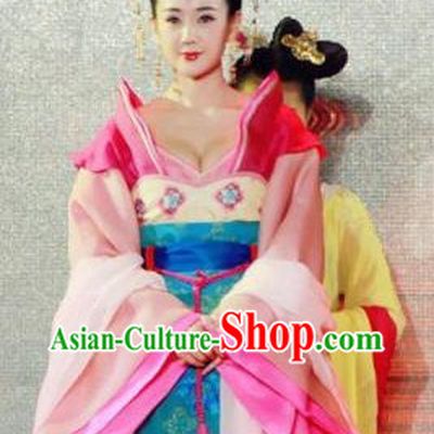 Tang Dynasty Princess Costumes and Hair Accessories