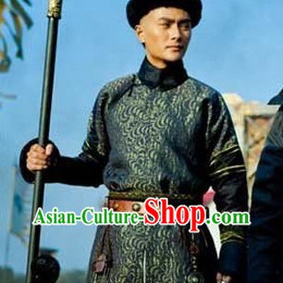 Chinese Traditional Aristocracy Long Robe and Hat for Men