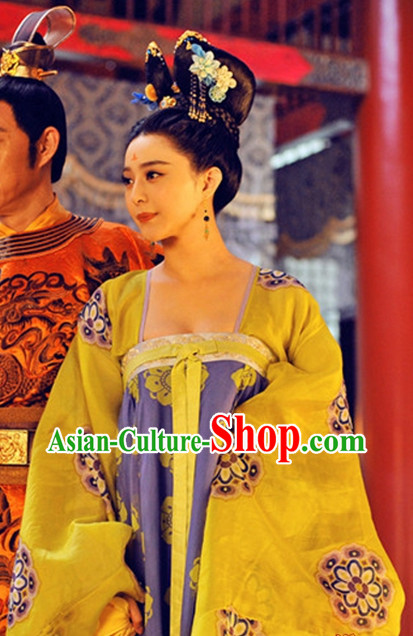 Tang Dynasty Imperial Beauty Costumes