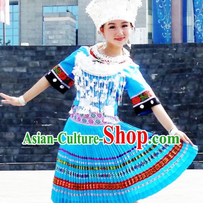 China Hmong Miao Ethnic Clothing and Silver Hat for Girls