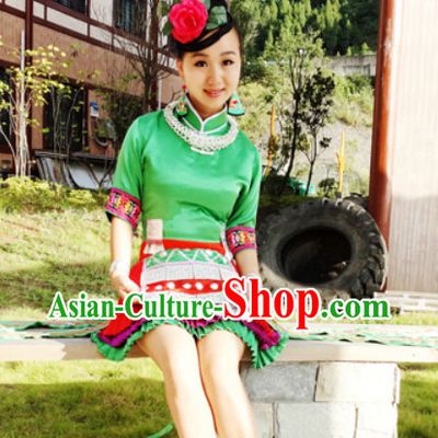 China Hmong Miao Ethnic Clothes and Silver Hat for Girls