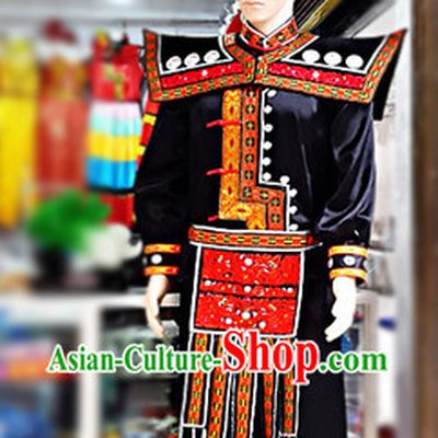 China Miao Minority Ethnic Clothes and Hat for Men