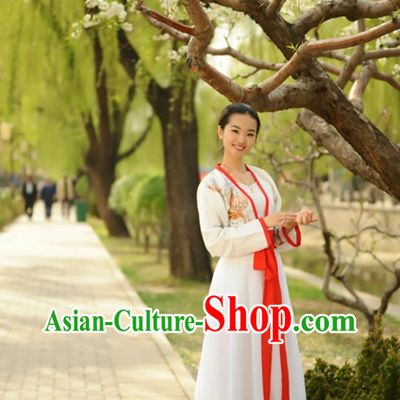 China Classical Lady Hanfu Suit with Red Trim