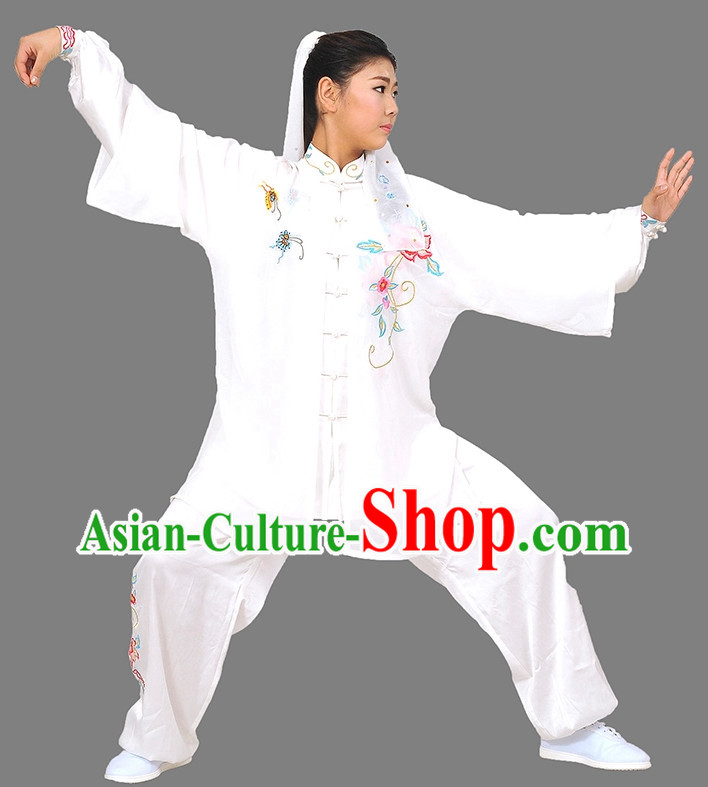 Long Sleeves Kung Fu Wooden Dummy Training Suit and Cape Long Sleeves Kung Fu Wooden Dummy Training Suit and Cape