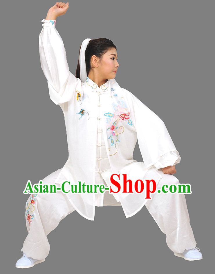 Long Sleeves Kung Fu Wooden Dummy Training Suit and Cape Long Sleeves Kung Fu Wooden Dummy Training Suit and Cape