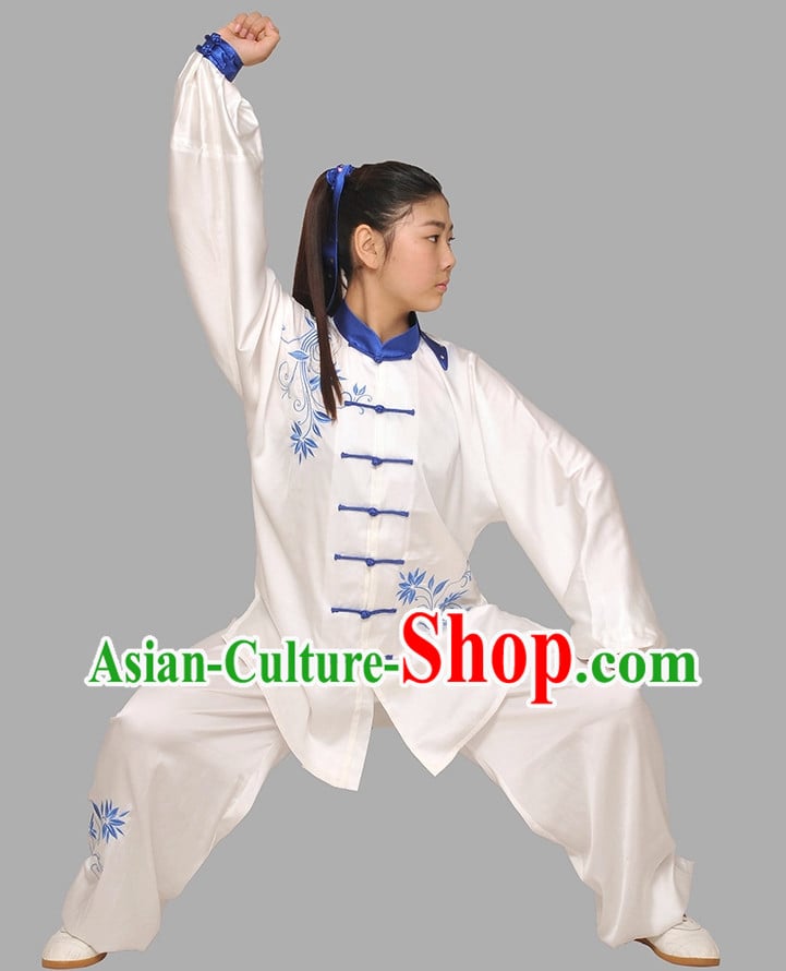 Top Martial Arts Competition Uniform and Mantle Complete Set Top Martial Arts Competition Uniform and Mantle Complete Set