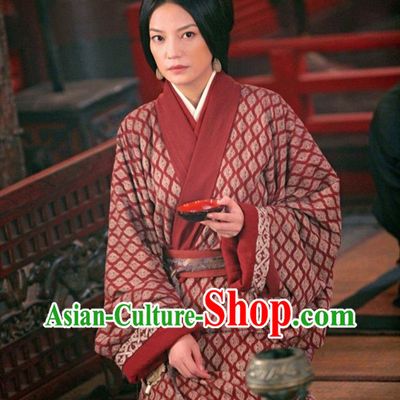 Chinese Ancient Princess Hanfu Robe and Hair Ornaments for Women