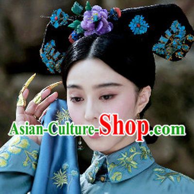 Qing Dynasty Noblewoman Manchu Black Wig and Hair Jewelry