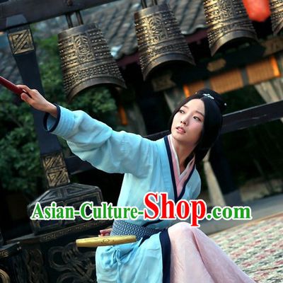 China Female Kung Fu Master Clothing Complete Set for Women