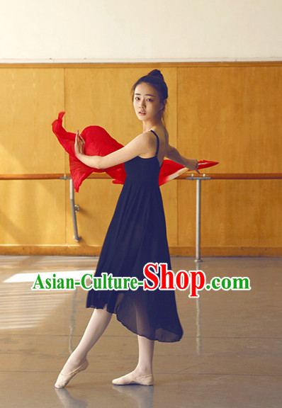 China Red Traditional Long Silk Dancing Fan China Red Traditional Long Silk Dancing Fan